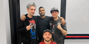 Az Andead új kislemezzel jelentkezett Emperors´s New Clothes címmel, amelyen Dave ´Brownsound´ Baksh (Sum 41) is hallható