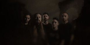 Elkészült a Currents „So Alone” új videóklipje