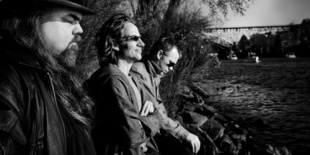 Brad (ft. Stone Gossard) új dalt osztott meg, Hey Now What’s the Problem?