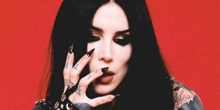 Kat Von D ismét visszatért a zeneiparba