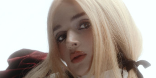 Poppy, a lázadó dalszerző, performanszművész és videórendező új, formabontó albummal jelentkezik turnéja előtt