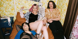 Itt a Hey Violet nagy visszatérése