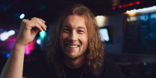 Cory Marks sikerdallal indította az évet