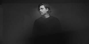 Cory Wells bemutatja legújabb albumát: Harboring The Hurt I´ve Caused