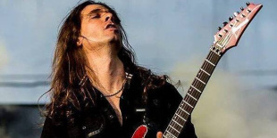 Kiko Loureiro saját maga adott elő Megadeth dalt