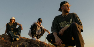 Chase Atlantic feszegeti a popzene határait a ´Die For Me´-vel