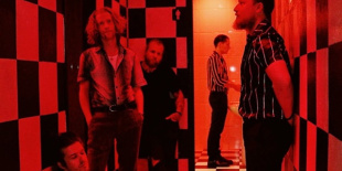 Avalanche Party- A bezártságból született zenei lázadás