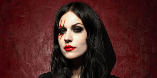 Cristina Scabbia (Lacuna Coil) nem tartja rosszindulatúnak, ha a nőiességét dicsérik