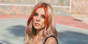 Taylor Acorn: a pop-punk új generációjának hangja a Poster Child albummal