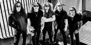 Hamarosan itt a 14. Testament-lemez: „Shadow People” az előjel