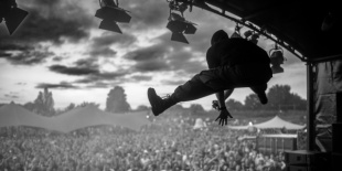 The Bloody Beetroots: húsz év káosz, energia és örök zaj –Forever Part One!