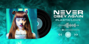 Never Obey Again új dallal szaggatja le a díszletet – érkezik a Plastic Love
