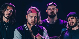 Stesy hivatalosan is kiadta új albumát: Turn Up The Crazy