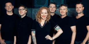 Anneke van Giersbergen két világ között: érkezik a La Mort, közben újra él a Mandylion‑korszak