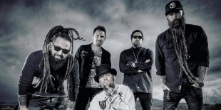 Five Finger Death Punch: Báthory Zoltán a Legacy című albumukról és dalszerzésről beszél