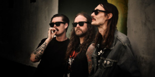 Új albummal jelentkezik a svéd sludge metal trió, a Firebreather