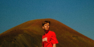 Augustine új EP-je mellett az Off My Mind videóját is bemutatta
