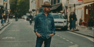 Dave Stewart úgy készített új albumot, hogy eredetileg nem is akart lemezt készíteni