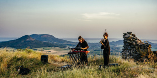 Koncert hegytetőn és vízparton – körbezenélték a Balaton-felvidék lélegzetelállító tájait