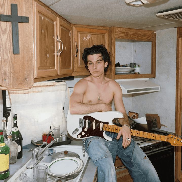 HENRY MORRIS: megjelent a Kiss Me Extra Hard